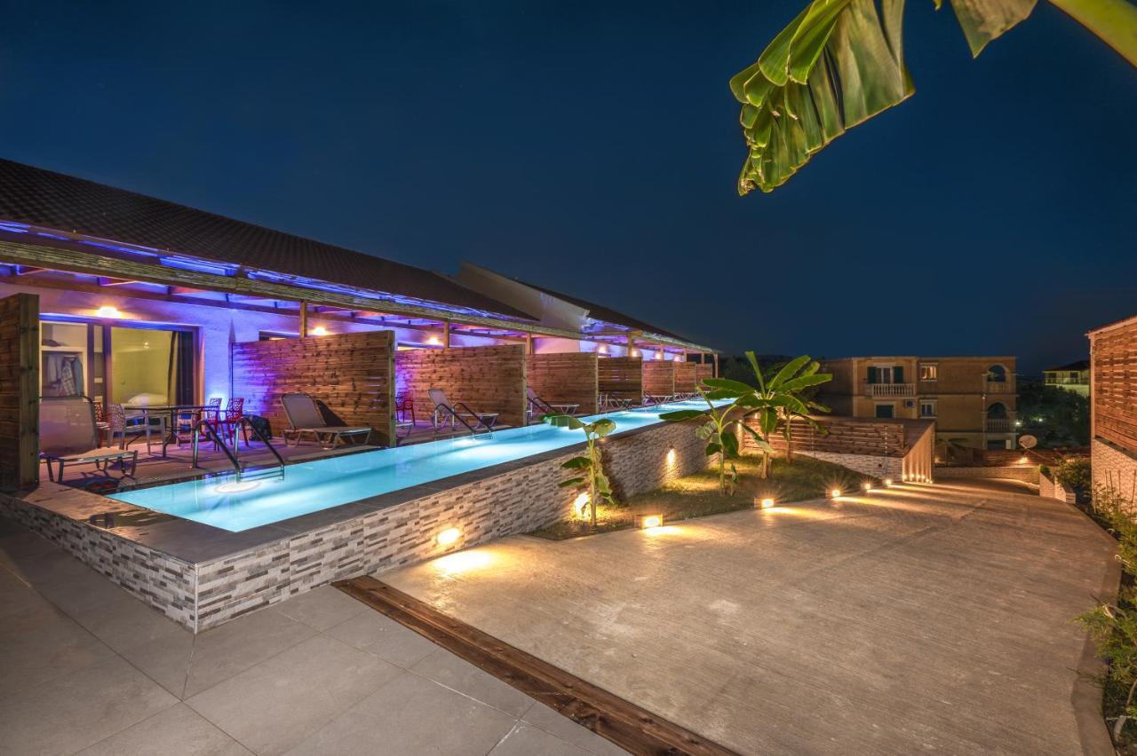 Kozanos Suites With Private Pool 阿莫迪 外观 照片