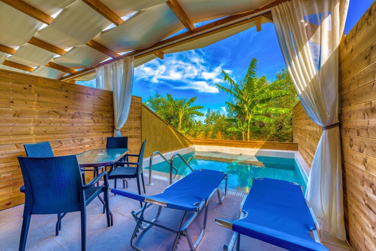 Kozanos Suites With Private Pool 阿莫迪 外观 照片
